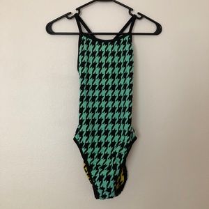 Reversible one piece swimsuit